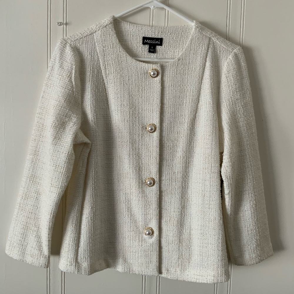 NWT White Tailored Cardigan with Textured Fabric